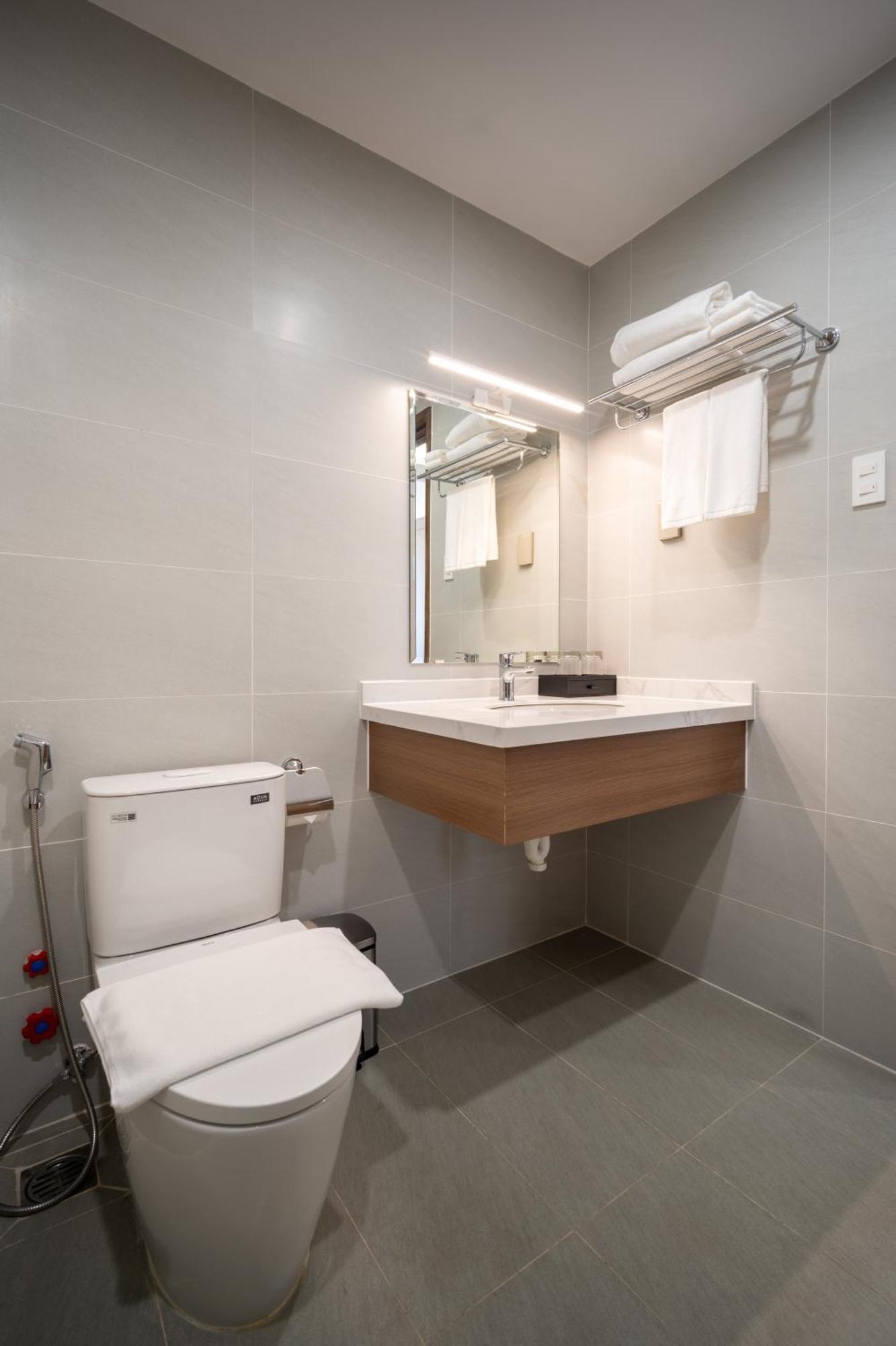 The Hub Hotel - Airport Ho Chi Minh City Room photo